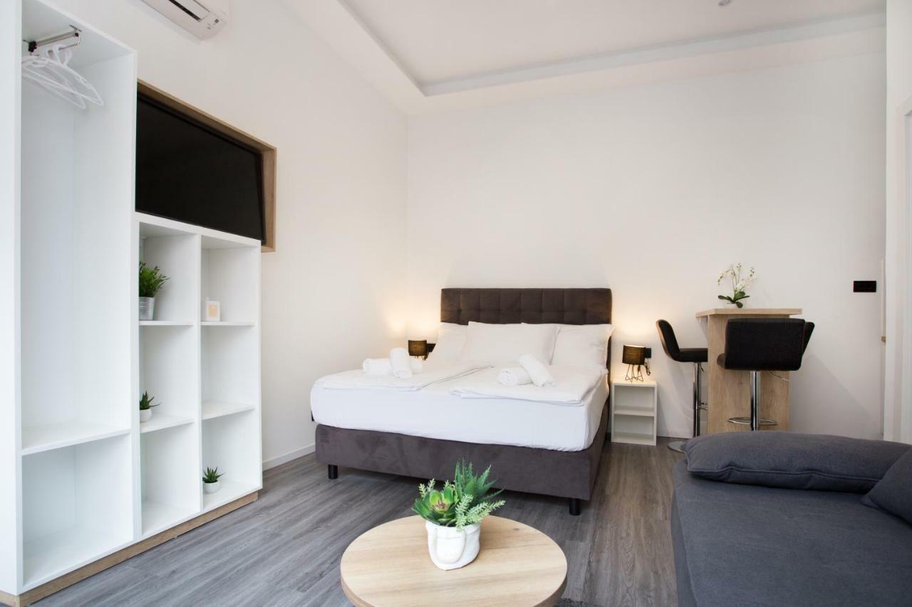 ספליט Senzacija Apartments מראה חיצוני תמונה