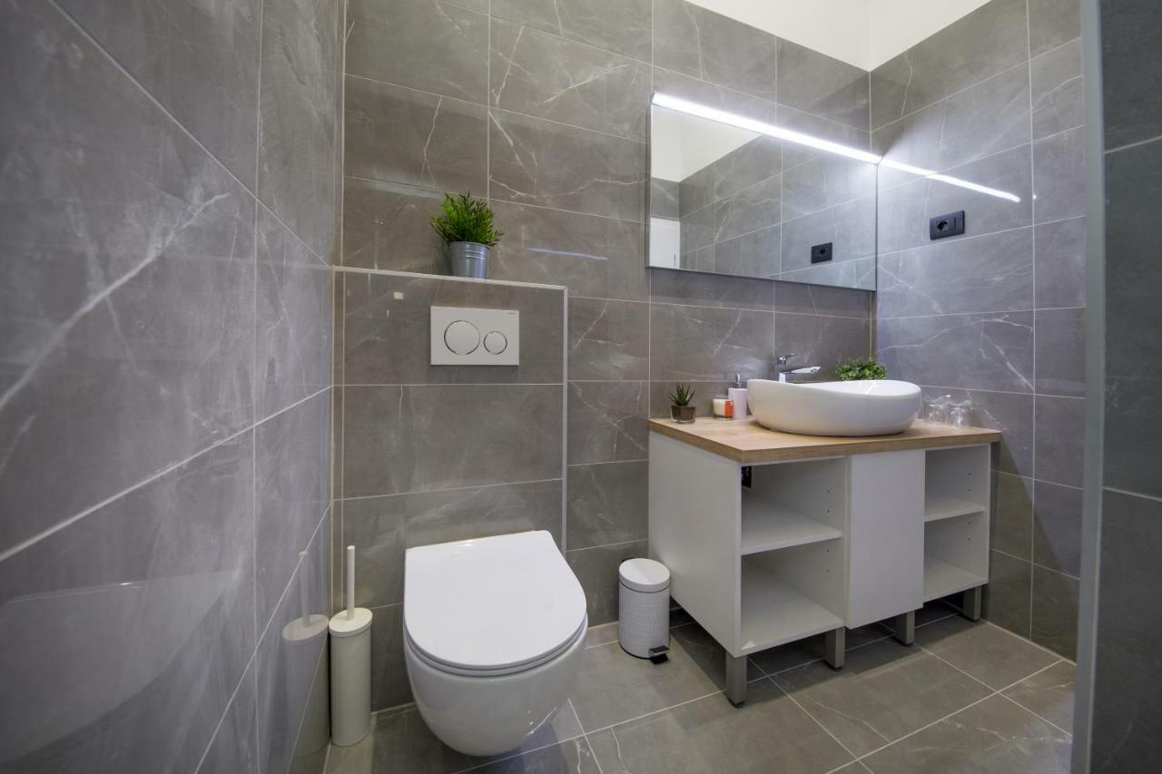 ספליט Senzacija Apartments מראה חיצוני תמונה